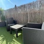 Plage A 400 M Studio Tout Confort Terrasse Clim Parking